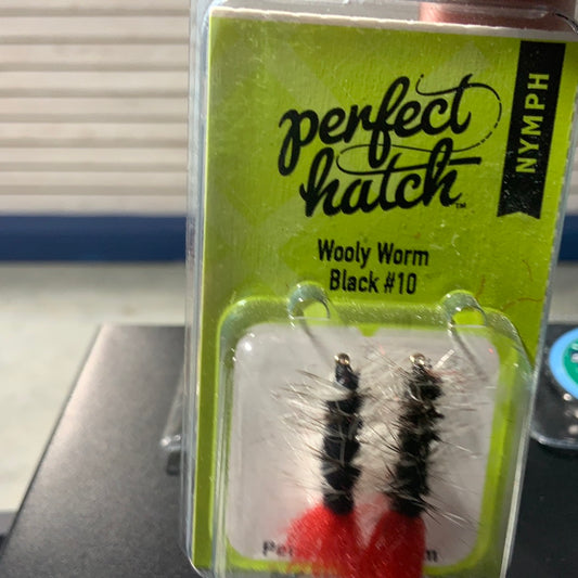 Perfect hatch nymph wooly worm black #10